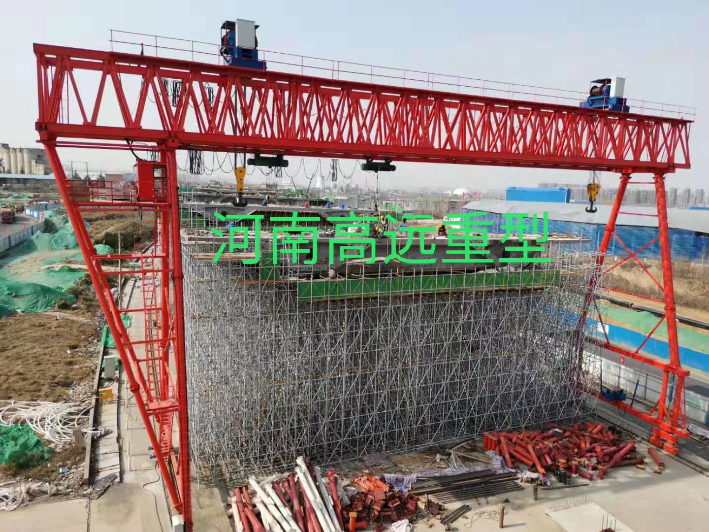 重慶勝和建筑工程有限公司拉薩提布崗項(xiàng)目，采購(gòu)我廠ME60+60T-36M-9M-2臺(tái)，10T-36M-9M-4臺(tái)龍門吊