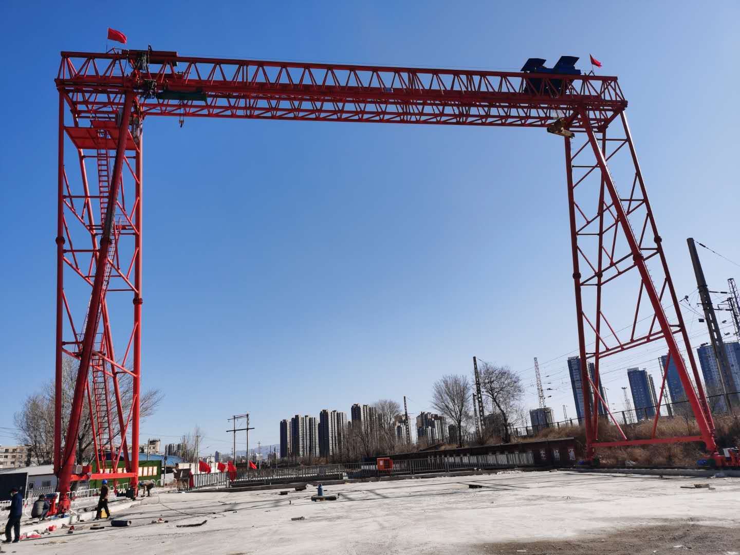 浙江省嘉興市平望縣乍浦鎮(zhèn)，乍浦經(jīng)濟開發(fā)區(qū)，平海路，中建港務(wù)建設(shè)有限公司乍浦港E區(qū)4號泊位工程項目部