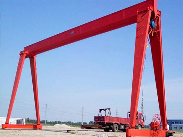 保持通信暢通對龍門吊操作過程中的安全至關(guān)重要，你知道如何做到嗎？